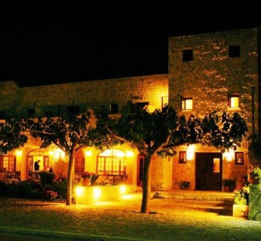 Vlyhada Guesthouse Pírgos Dhiroú Bagian luar foto